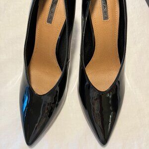 Tahari Pointed Toe Pumps